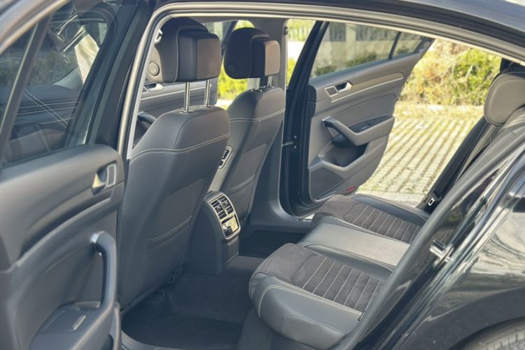 Used Volkswagen Magotan 2020 380TSI DSG Luxury Version Interior 2