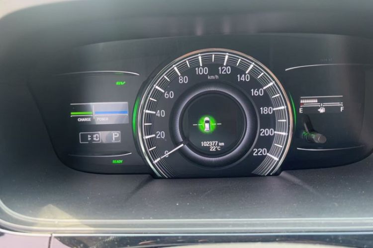 Used Honda Elysion 2019 2.0L Hybrid Luxury Edition
