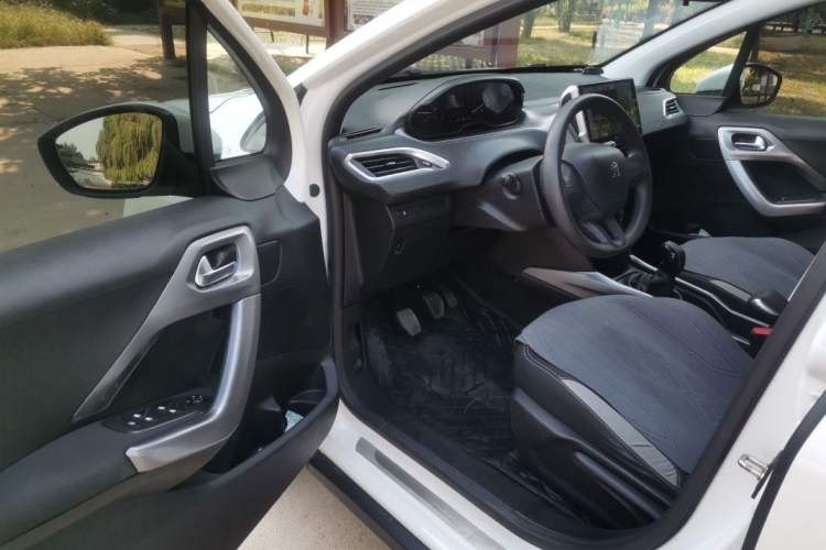 Used Peugeot 2008 2014 1.6L Manual Trend Edition