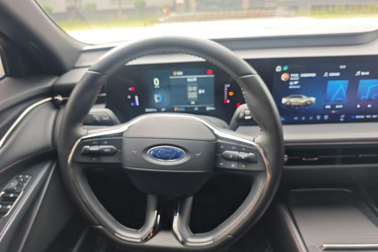Used Ford Mondeo 2023 EcoBoost 180 Comfort Model Steering Wheel