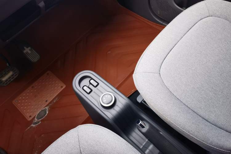 Used Wuling Hongguang MINIEV 2021 Macaron Premium Model – Lithium Iron Phosphate