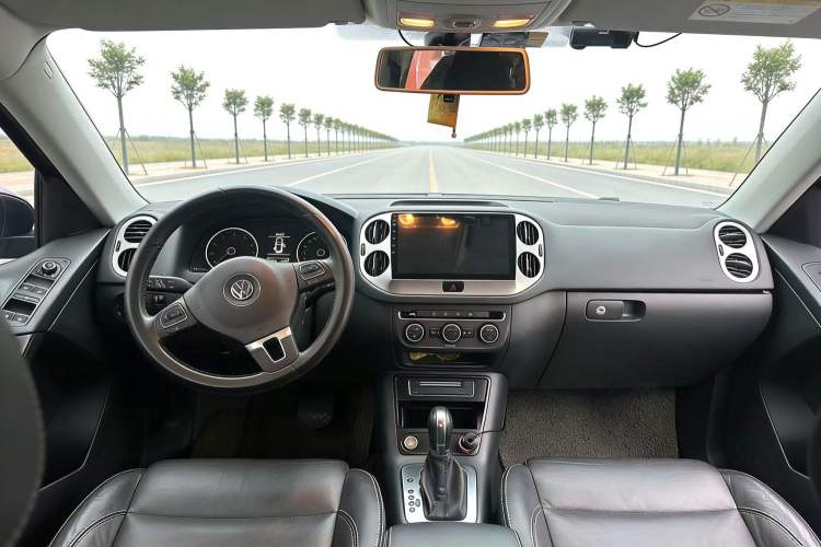 Used Volkswagen Tiguan L 2016 300TSI Automatic Two-Wheel Drive Comfort Edition