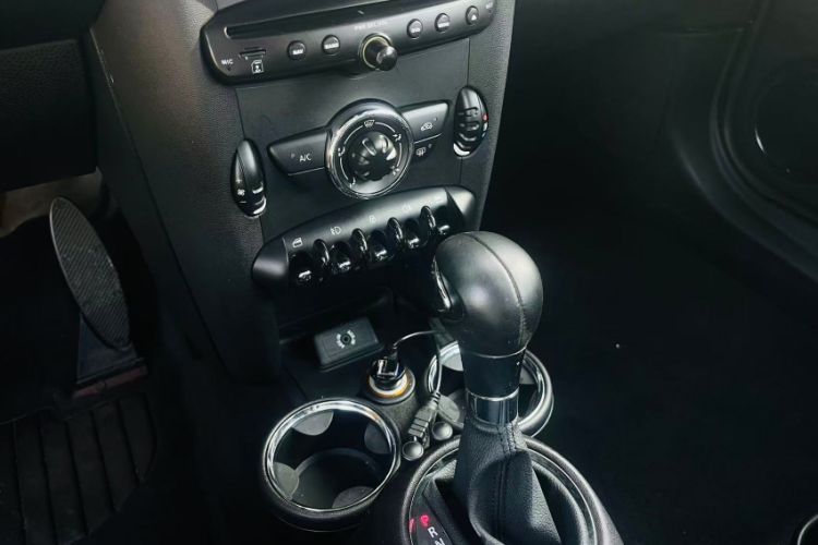 Used MINI MINI 2013 1.6L ONE Limited Edition Third Version
