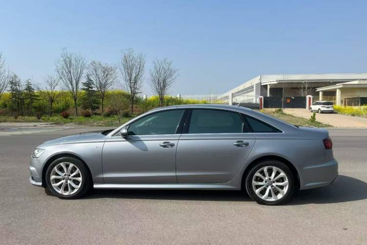 Used Audi A6L 2018 30th Anniversary Edition 35 TFSI Fashion Model
