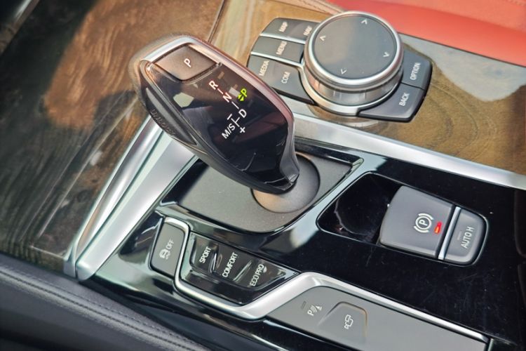 Used BMW 5 Series 2019 Restyled 530Li Luxury Edition M Sport Package Interior 1