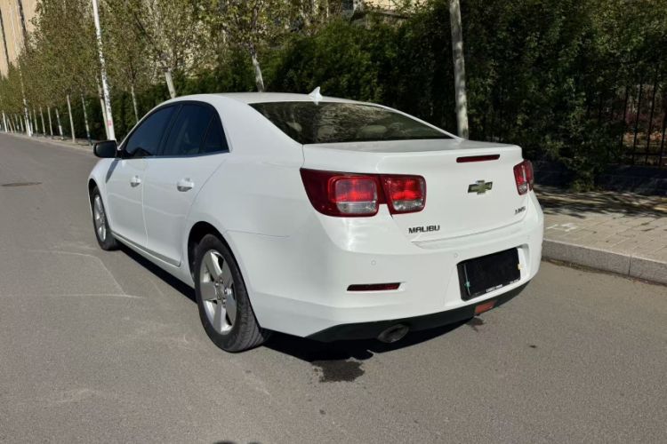 Used Chevrolet Malibu 2014 2.0L Automatic Comfort Edition Exterior 5