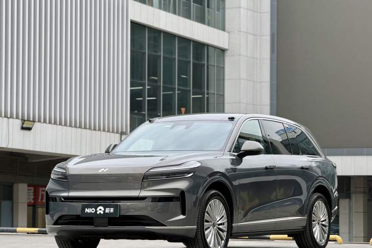 Used ONVO Luxeed L90 2025 Model—Ultra Six-Seater Version