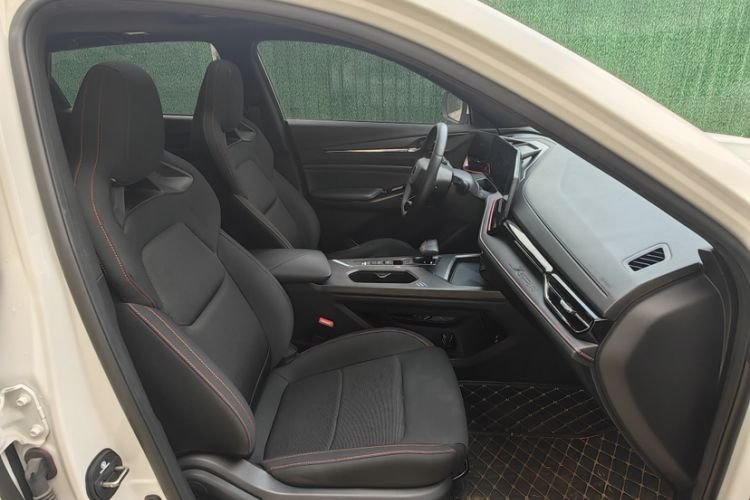 Used CHANGAN X5 PLUS 2024 1.5T DCT Enjoyment Version Interior 8