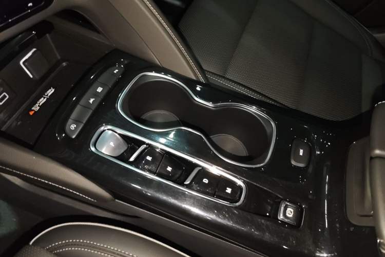 Used Buick Envision 2023 Encore Plus 652T Five-Seat Luxury Model
