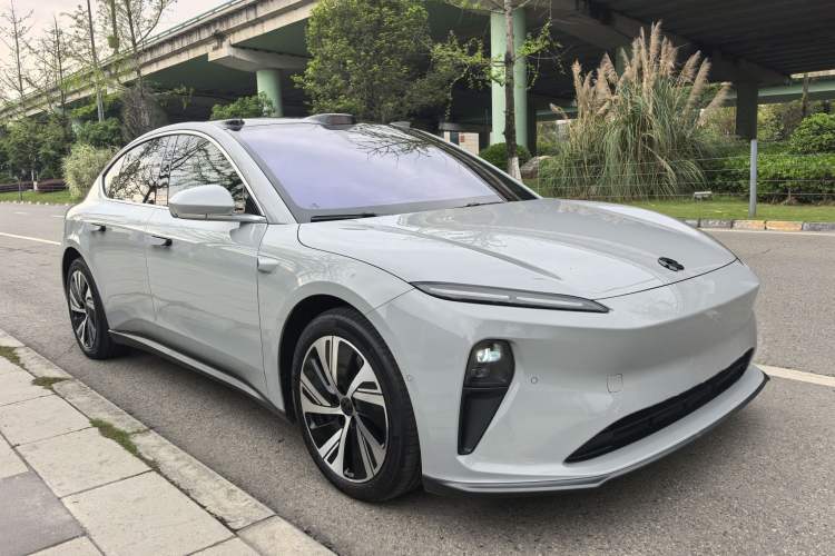 Used Nio ET5 2022 75 kWh Exterior 2