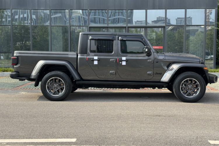 Used Jeep Gladiator 2022 3.6L Pioneer Edition