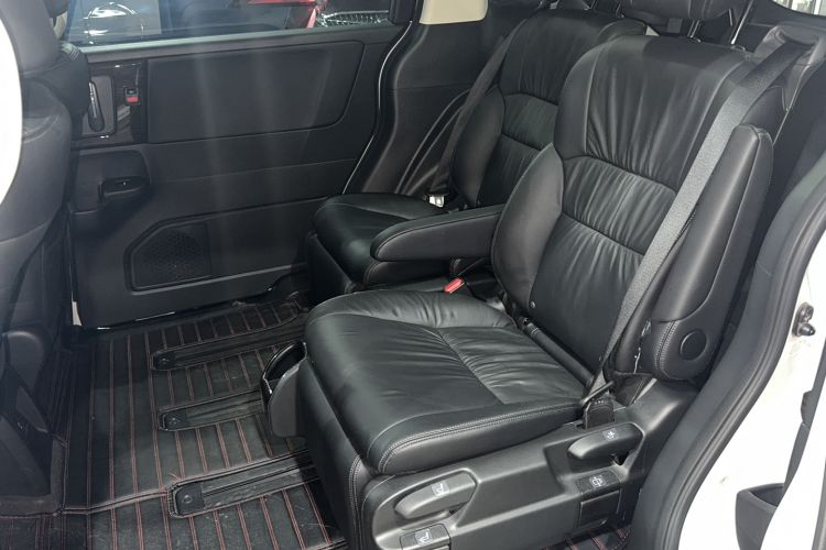 Used Honda Odyssey 2021 2.0L Rui·Luxury Edition Interior 3