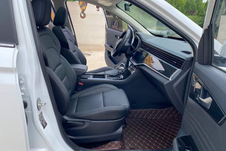 Used Sinotruk VGV U70 2020 1.5T Automatic Smart Luxury Edition 5 Seats
