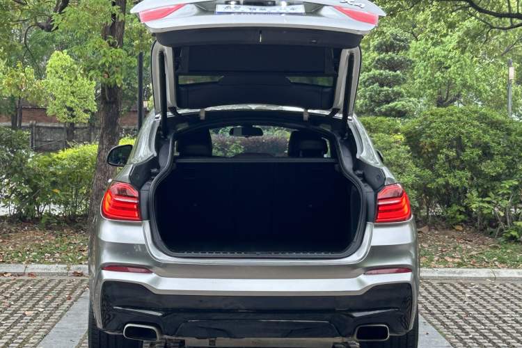 Used BMW X4 2016 xDrive20i M Sport Edition Interior 6