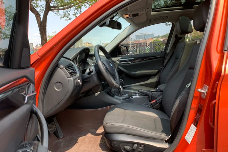 Used BMW X1 2015 sDrive18i Leading Edition