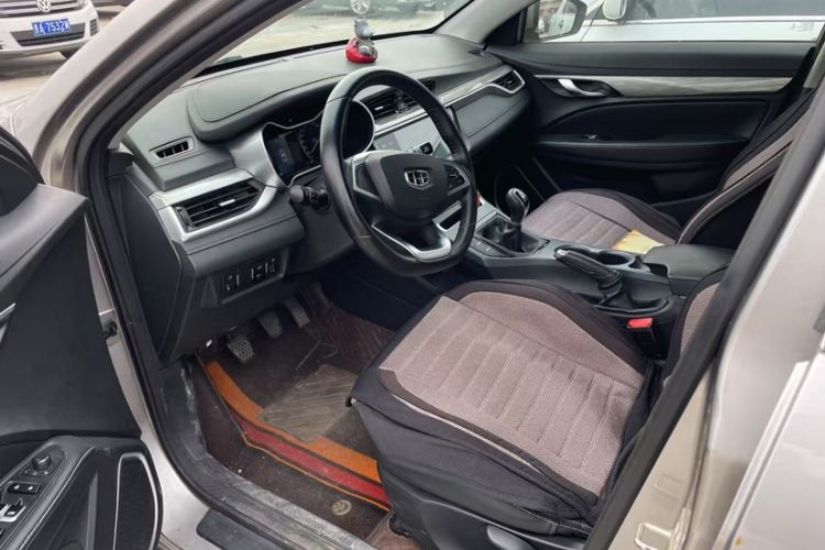 Used Geely Auto Emgrand 2019 Leading Edition 1.5L Manual Luxury Model China VI Standard