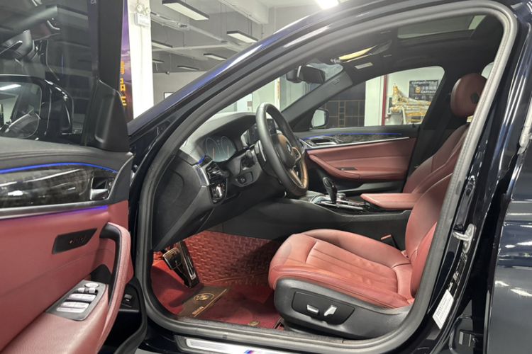 Used BMW 5 Series 2019 530Li Leading Model M Sport Package
