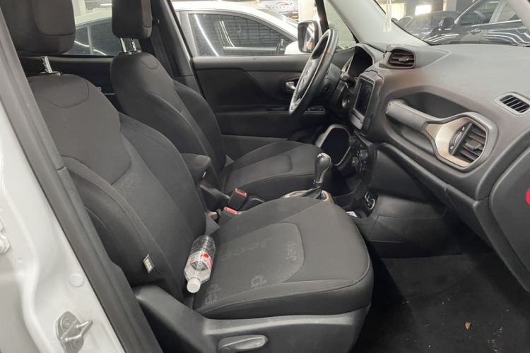 Used Jeep Renegade 2018 Connected Large Screen Version 180T Automatic Kinetic Edition+