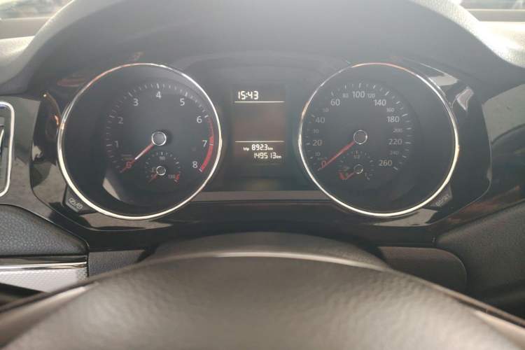 Used Volkswagen Sagitar 2015 230TSI Automatic Comfort Version
