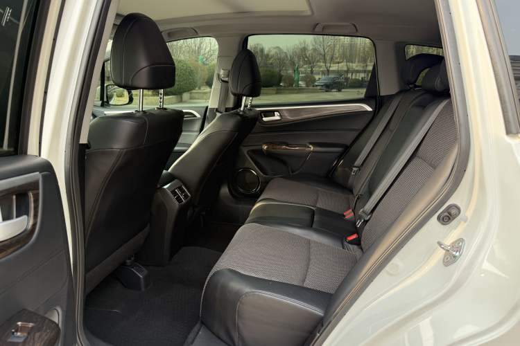 Used Honda Jade 2020 1.8L automatic Comfort version Interior 3