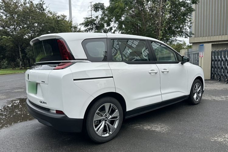 Used Bestune NAT 2023 PRO Comfortable Travel Battery-Swap Version 401km
