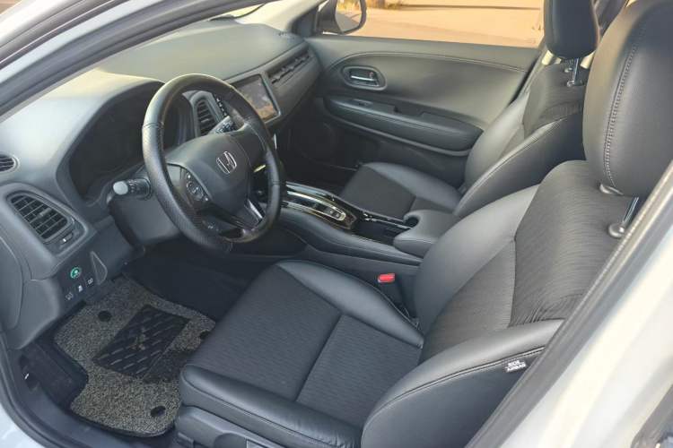 Used Honda Vezel 2019 220 TURBO CVT Luxury Edition China V Emission Standard