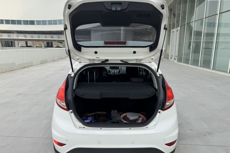 Used Ford Fiesta 2013 Hatchback 1.5L Automatic Fashion Edition
