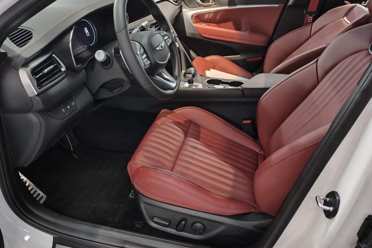 Used Genesis G70 2024 2.0T Hunter Model Rear-Drive Luxury Edition Shooting Brake
