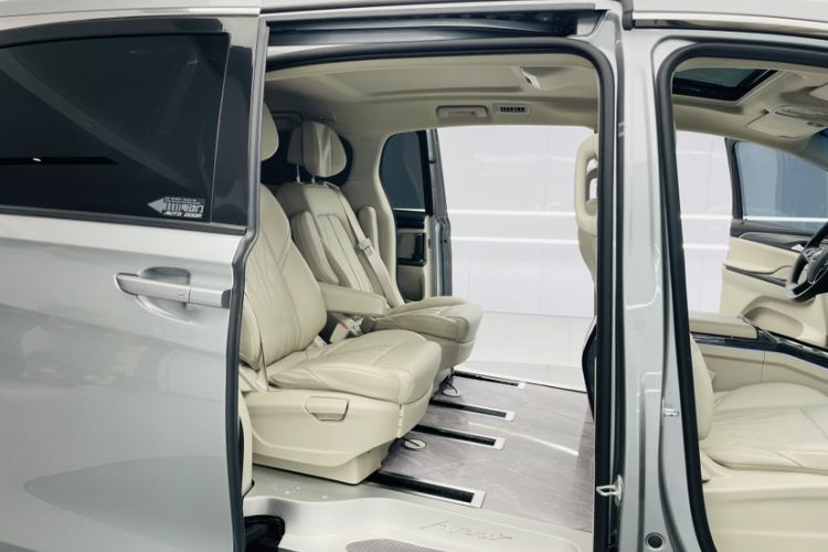 Used Buick GL8 2023 ES Lu Zun Comfort Model
