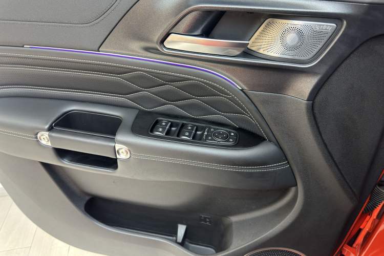 Used Tank 300 2021 City Edition 2.0T—Truly Stylish
