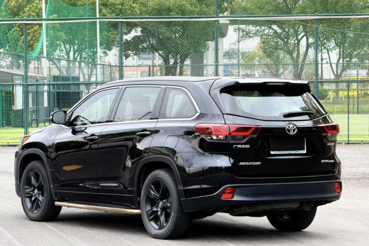 Used Toyota Highlander 2018 2.0T Four-Wheel Drive Knight Edition 7 Seats China VI Standard Exterior 7