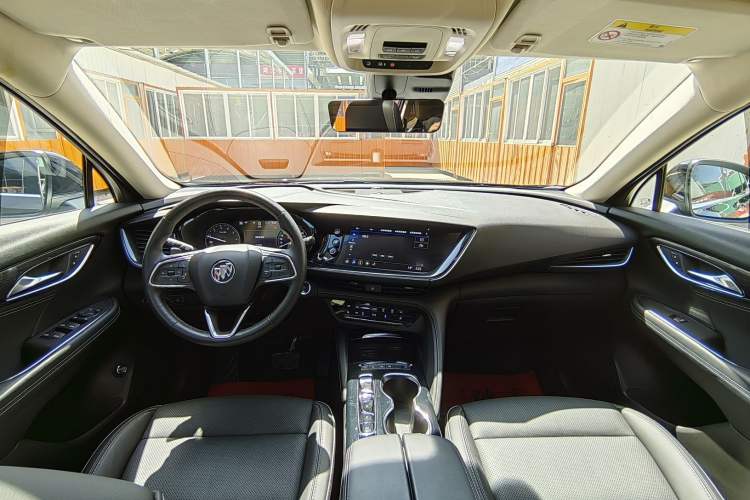 Used Buick Envision 2021 Encore Plus 652T 7-Seater Four-Wheel-Drive Luxury Model Interior 3
