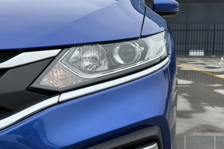 Used Honda Jade 2017 1.8L automatic Comfort version 5 seats
