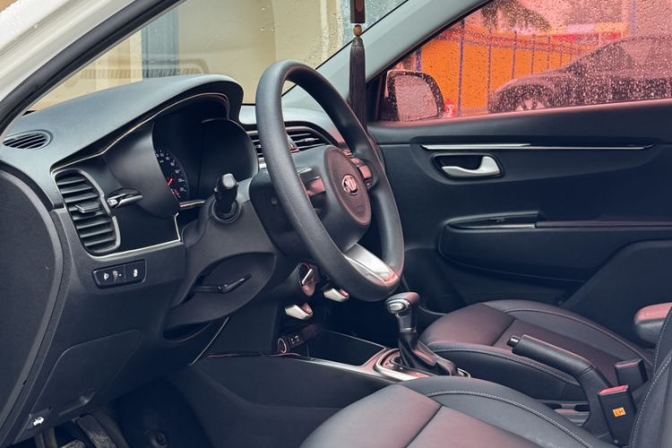 Used Kia K2 2017 Sedan 1.4L Automatic Transmission 15th Anniversary Special Edition GLS