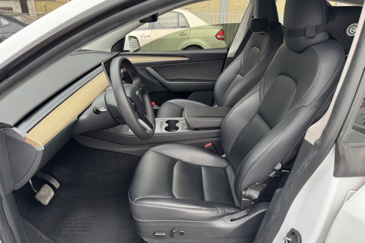 Used Tesla Model Y 2022 Rear-Wheel-Drive Version