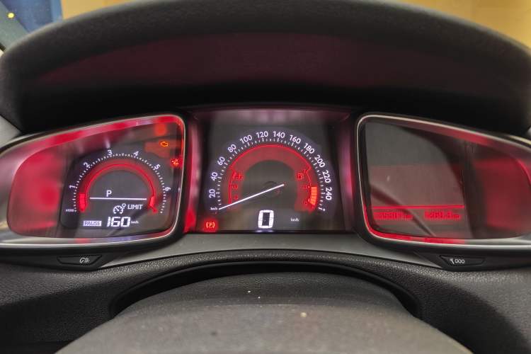 Used DS 5LS 2016 1.6T Luxury Edition THP160