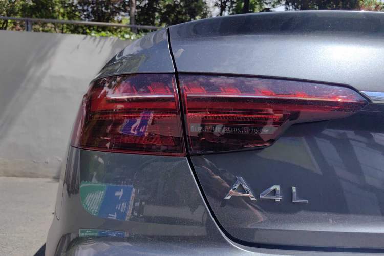 Used Audi A4L 2020 40 TFSI Luxury Dynamic Model Exterior 10