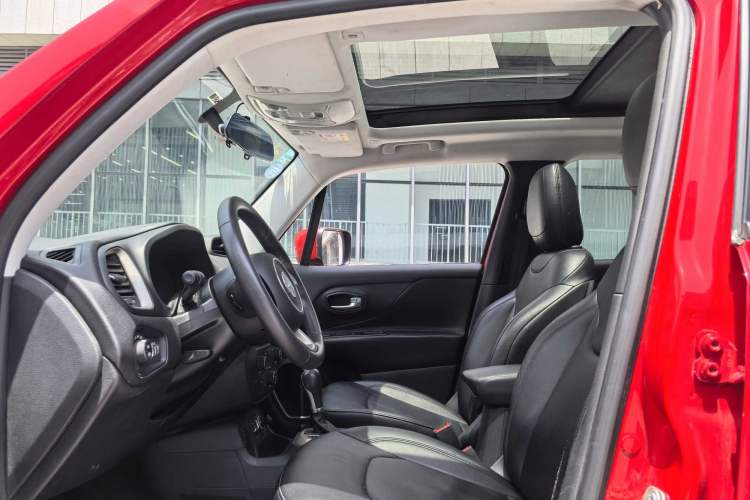 Used Jeep Renegade 2018 Connected Large Screen Version 180TS Automatic High-Energy Edition