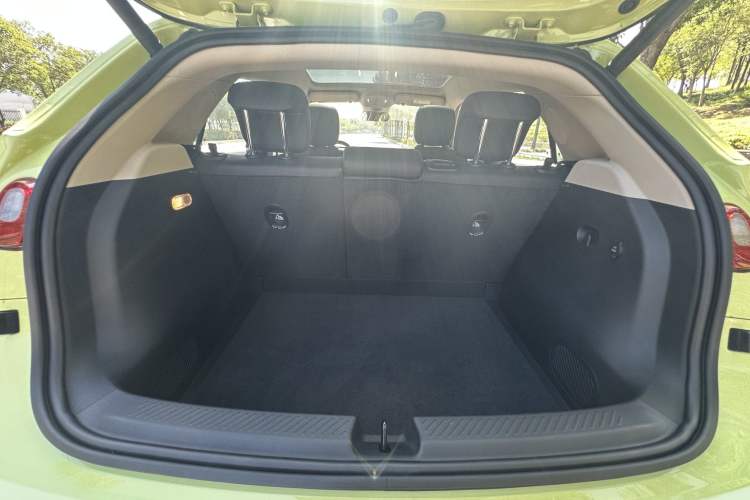 Used firefly firefly 2025 Illuminated Edition
