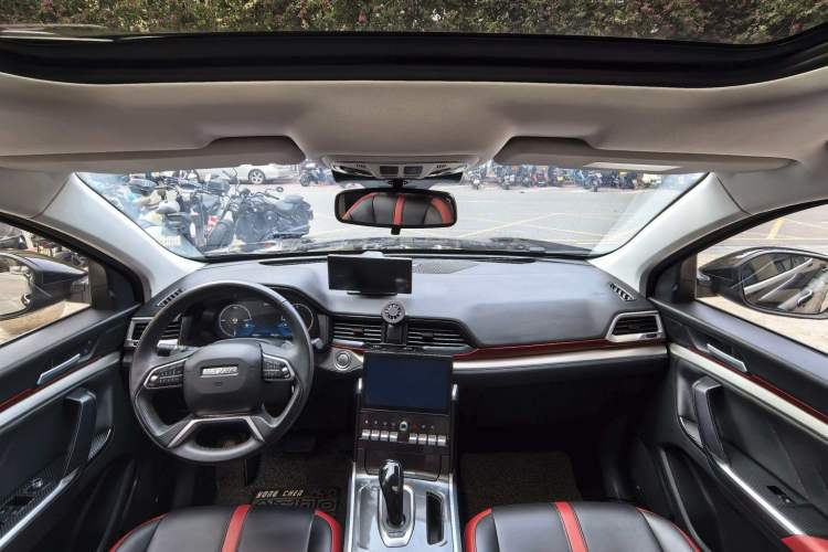 Used Haval H4 2019 1.5 GDIT DCT Ultra-Luxury Smart Connectivity Model China VI Standard
