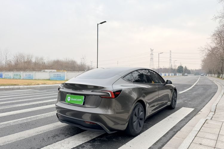 Used Tesla Model 3 2023 Rear-Wheel-Drive Version
