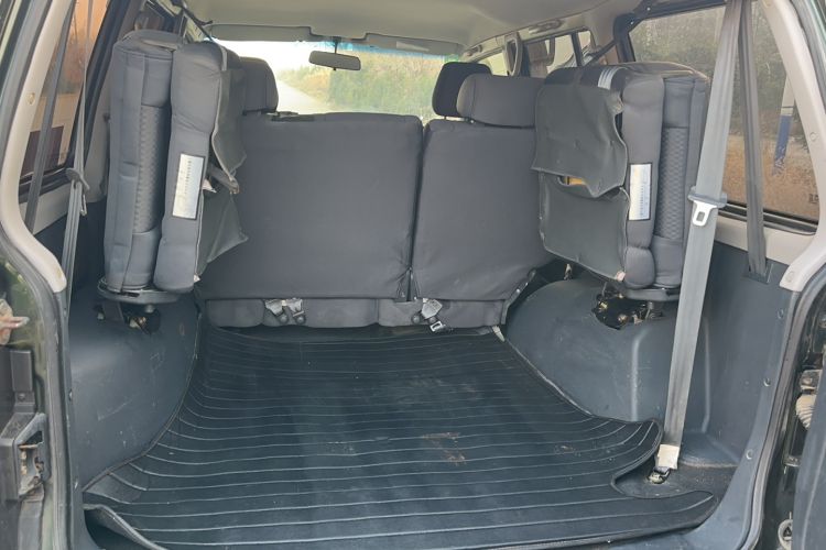 Used Leopaard Q6 2014 2.4L Two-Wheel Drive Version
