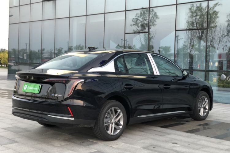 Used Hongqi E-QM5 2025 500km Range Commuter Version
