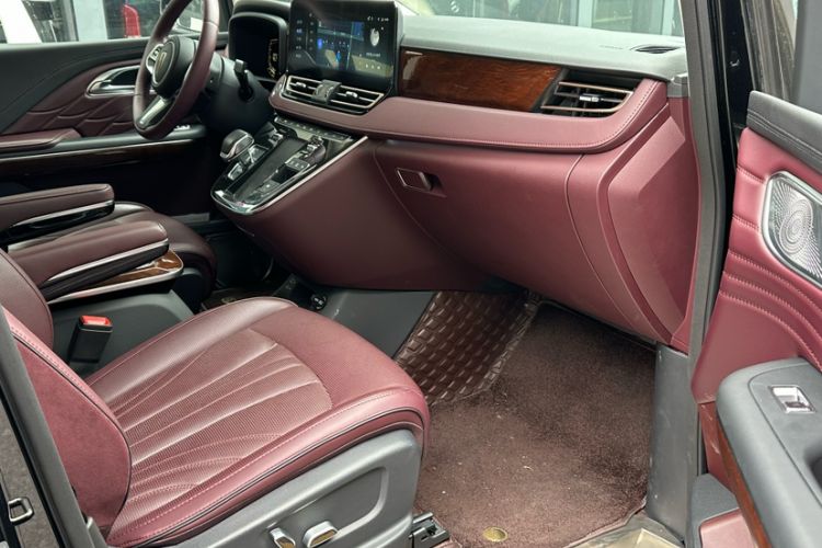 Used Hongqi HQ9 2023 2.0T Smart Connect Flagship Edition