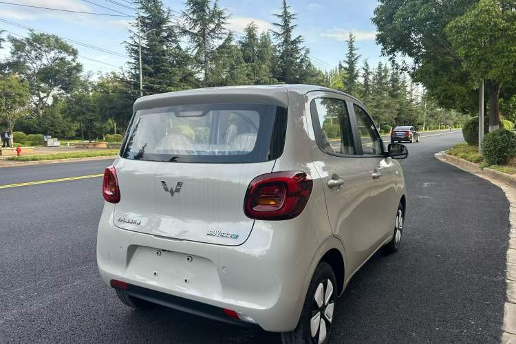 Used Wuling Hongguang MINIEV 2025 Four-Door Version Advanced Edition