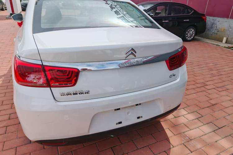 Used Citroen C4 Sega 2016 1.6L Automatic Comfort Model Exterior 9