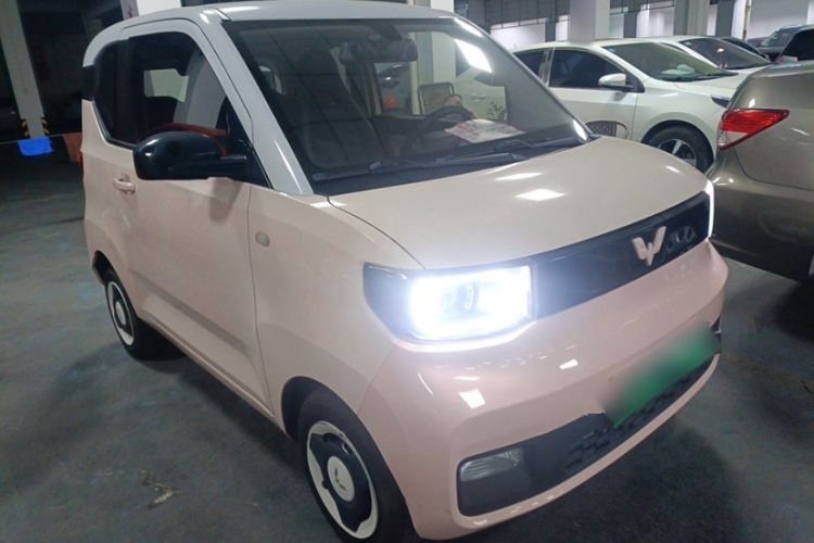 Used Wuling Hongguang MINIEV 2021 Macaron Sandwich Model 170 km Lithium Iron Phosphate