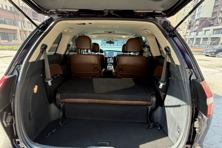 Used BYD M6 2015 2.4L Automatic Luxury Model
