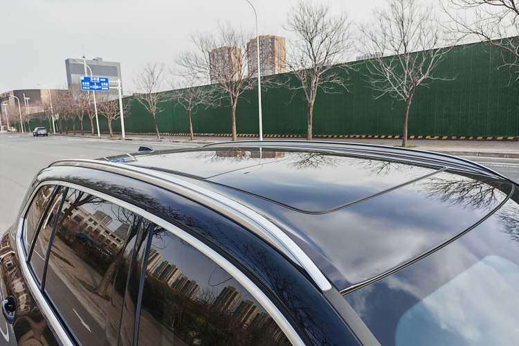 Used BMW X5 2023 xDrive 30Li Luxury M Sport Package
