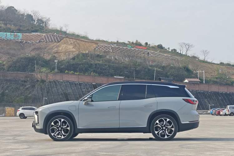 Used Nio ES8 2020 415 km Signature Edition 6-Seater Version